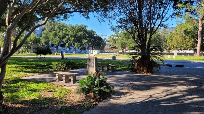 The view of the Magnolia Cemetery Marker and seating area around the marker image. Click for full size.