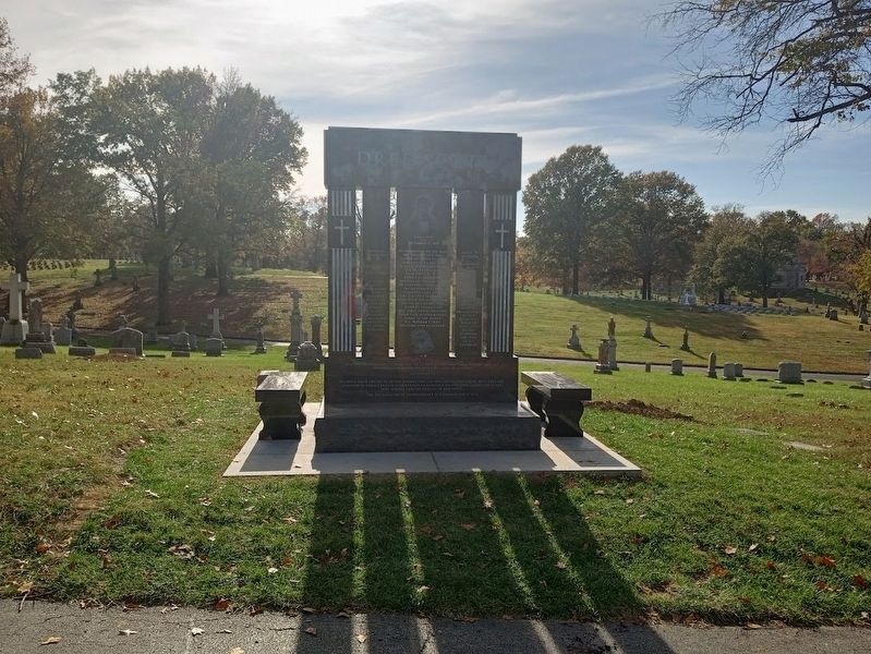 Dred Scott Monument image. Click for full size.