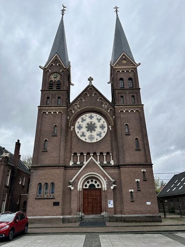 Sint Urbanus kerk / St. Urbanus Church and Marker image. Click for full size.