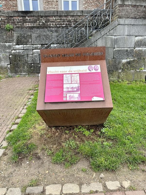 Vlucht naar de vrijheid / Flight to Freedom Marker. Click for full size. Vlucht naar de vrijheid / Flight to Freedom Marker image. Click for full size.