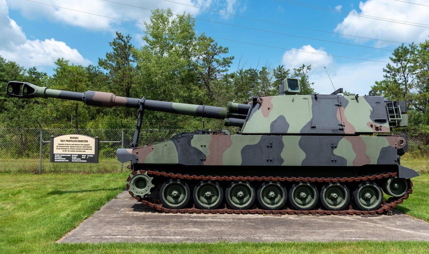 M109A3 Self-Propelled Howitzer and Marker image. Click for full size.