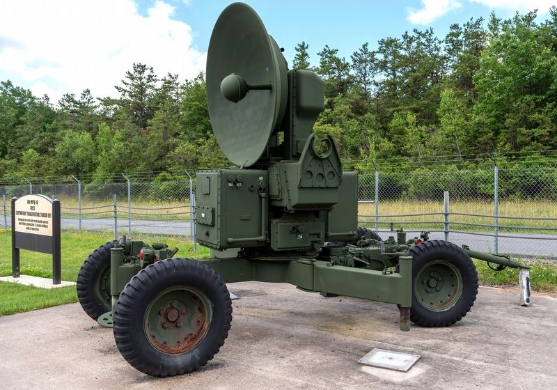AN/MPQ-10 Lightweight Transportable Radar Set and Marker image. Click for full size.