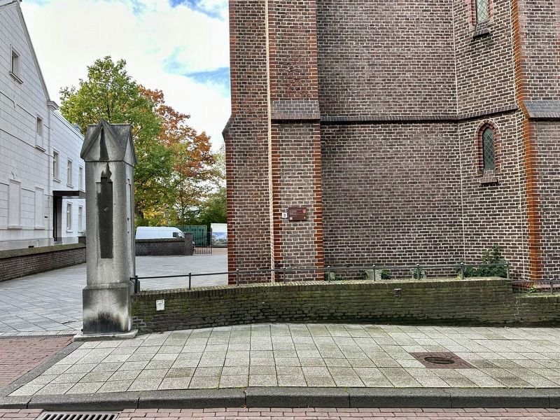 R.K. St. Pauluskerk / St. Paul’s Roman Catholic Church Marker - wide view. Click for full size. R.K. St. Pauluskerk / St. Paul’s Roman Catholic Church Marker - wide view image. Click for full size.