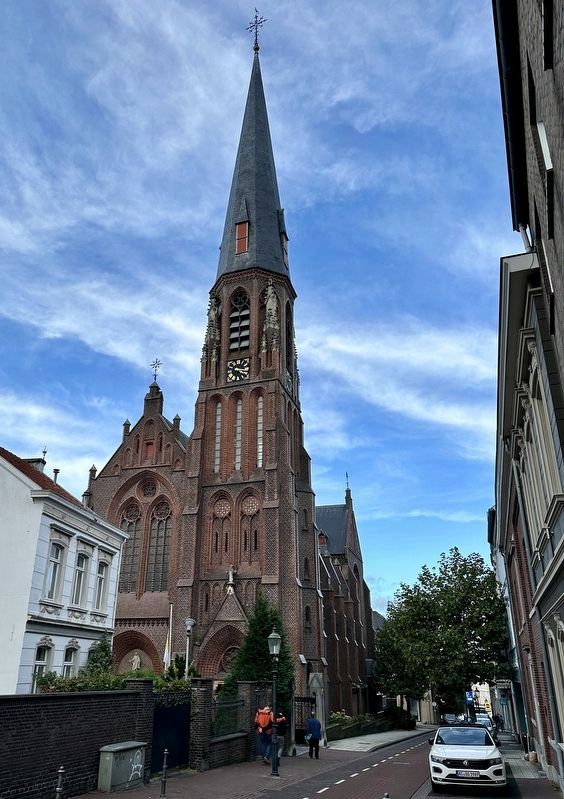 R.K. St. Pauluskerk / St. Pauls Roman Catholic Church - looking north on Kerkstraat image. Click for full size.
