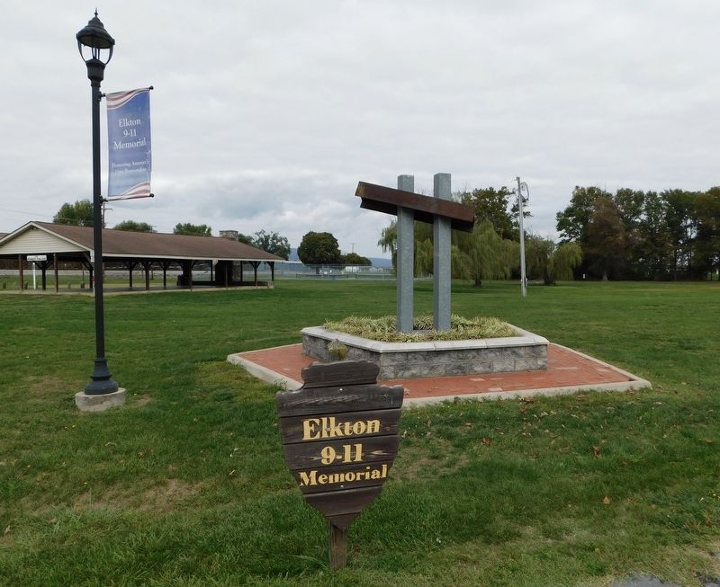 Elkton 9-11 Memorial image. Click for full size.