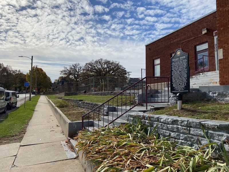 Willkie House Marker, from the north image. Click for full size.