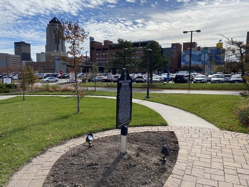 The Historic Center Street Neighborhood Marker, from the north image. Click for full size.