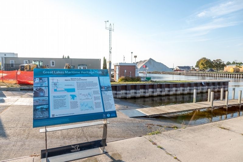 Alpena Water Level Station and Marker image. Click for full size.