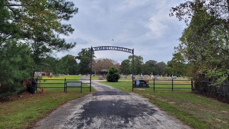 The view of the entrance to the Roberts Cemetery and Marker from the main gate image. Click for full size.