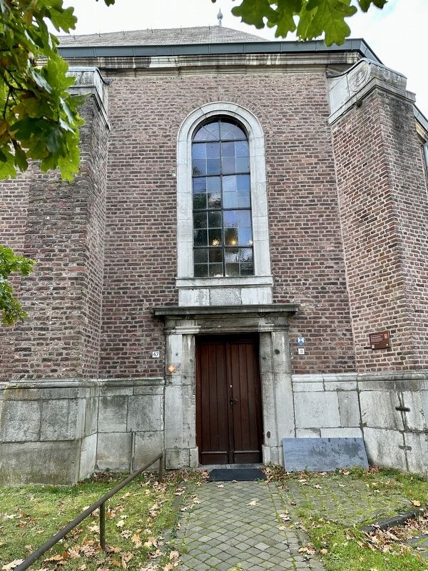 Nederlands Hervormde Kerk / Dutch Reformed Church Marker - wide view image. Click for full size.