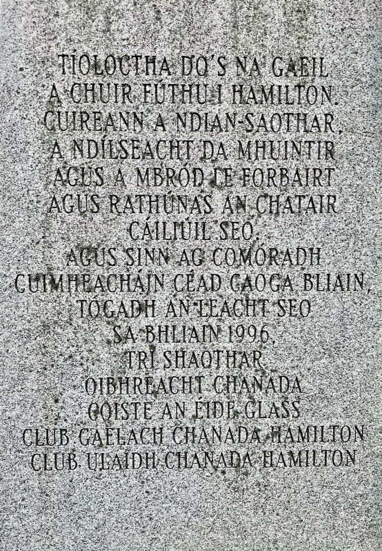 Dedicated to the Irish Who Settled in Hamilton Marker (Gaelic) image. Click for full size.