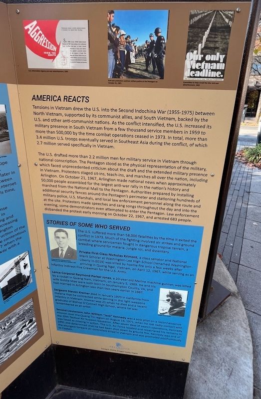 Vietnam War Marker [Right panel] image. Click for full size.