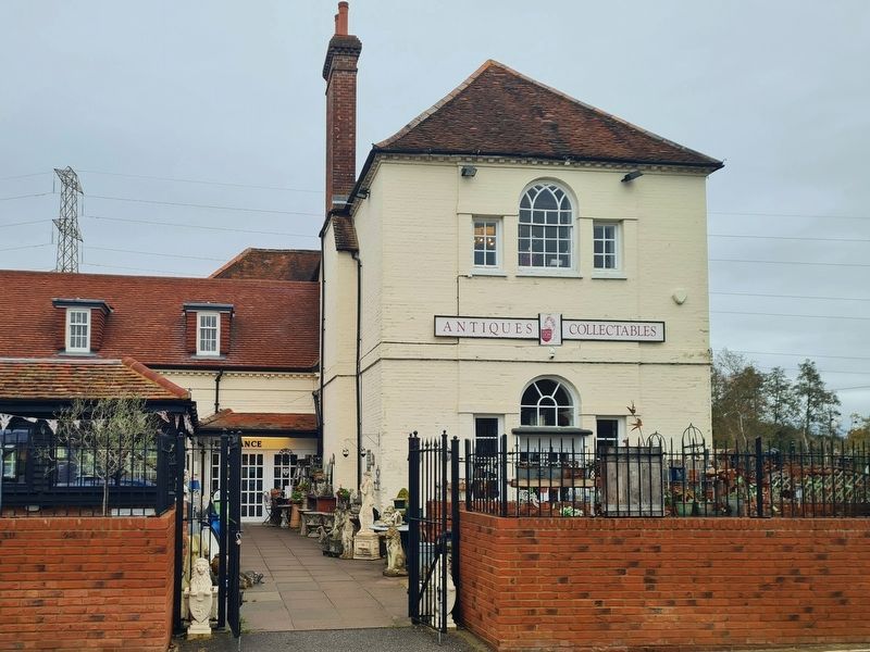 White Lion Antiques Centre. Click for full size. White Lion Antiques Centre image. Click for full size.