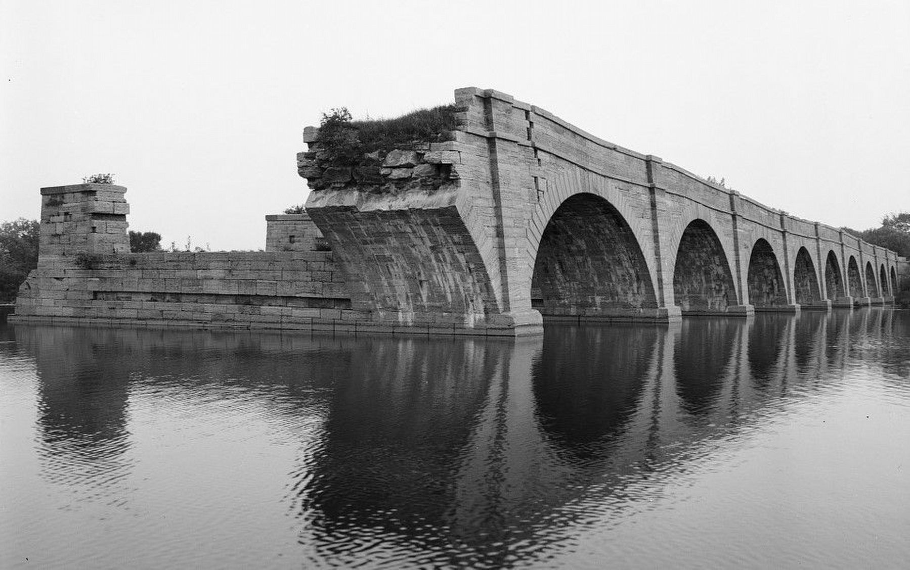 The Schoharie Aqueduct image. Click for full size.