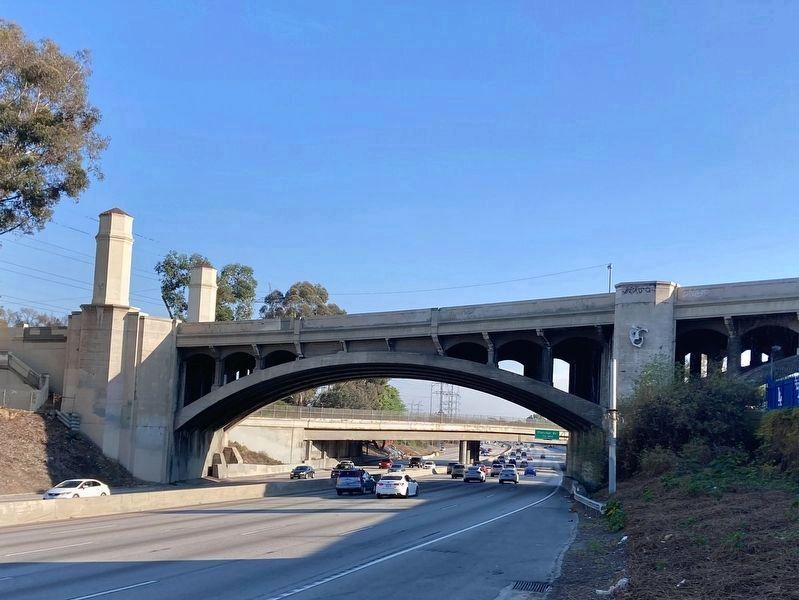 Hyperion Bridge over Interstate 5 image. Click for full size.