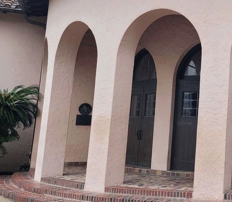 The entrance to the building and Marker image. Click for full size.