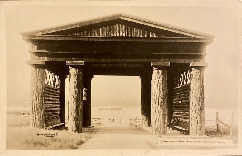 Lumbermen�s Arch, Stanley Park image. Click for full size.