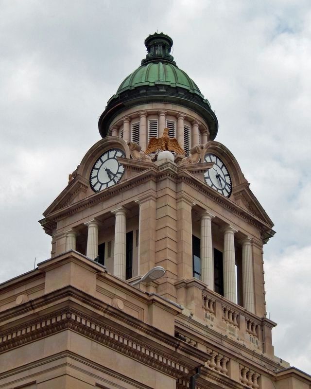 Winneshiek County Courthouse Clock Tower image. Click for full size.
