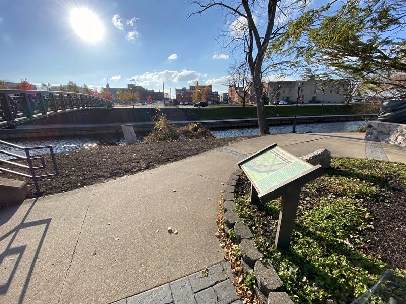 Marker next to the Elkhart River image. Click for full size.