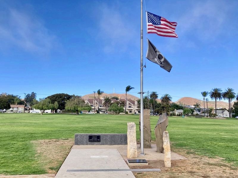 Veterans Memorial image. Click for full size.