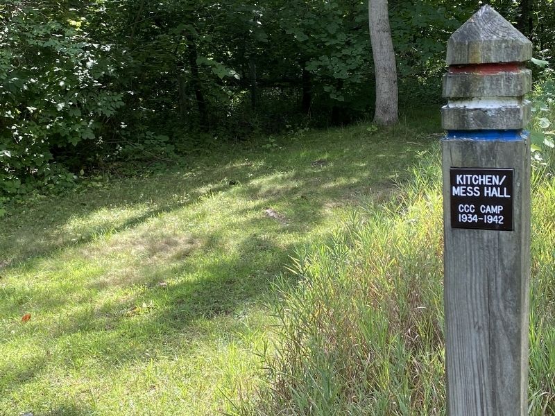 Site marker for the Mess Hall image. Click for full size.