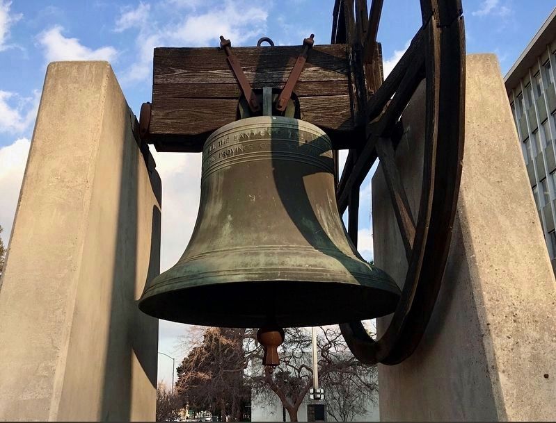 Liberty Bell Replica - 1976 image. Click for full size.