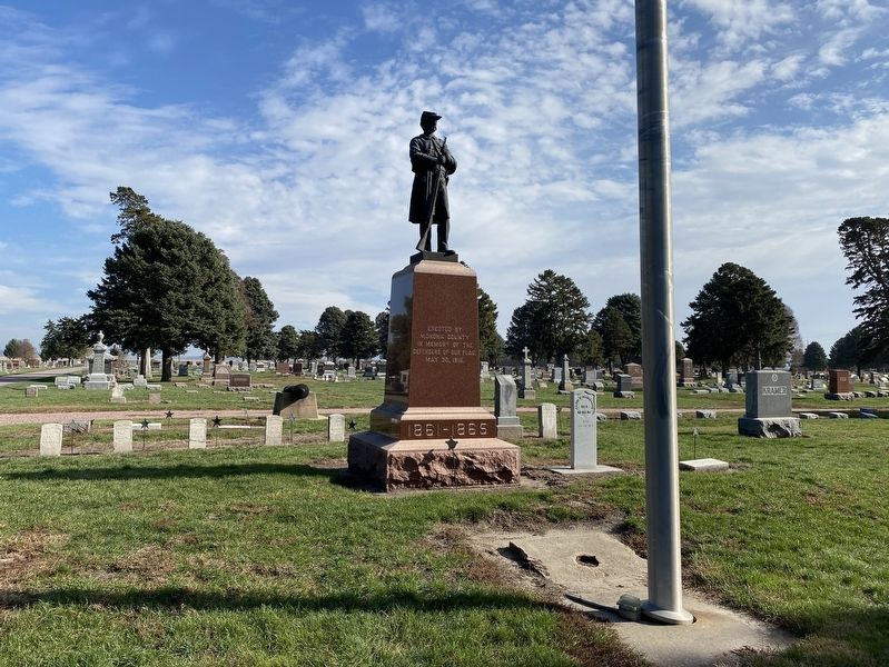 Monona County Civil War Monument image. Click for full size.