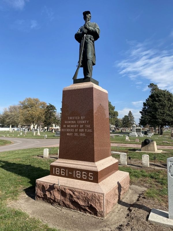 Monona County Civil War Monument image. Click for full size.