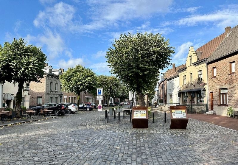 From Dorpsstraat to Diepstraat Marker - wide view image. Click for full size.