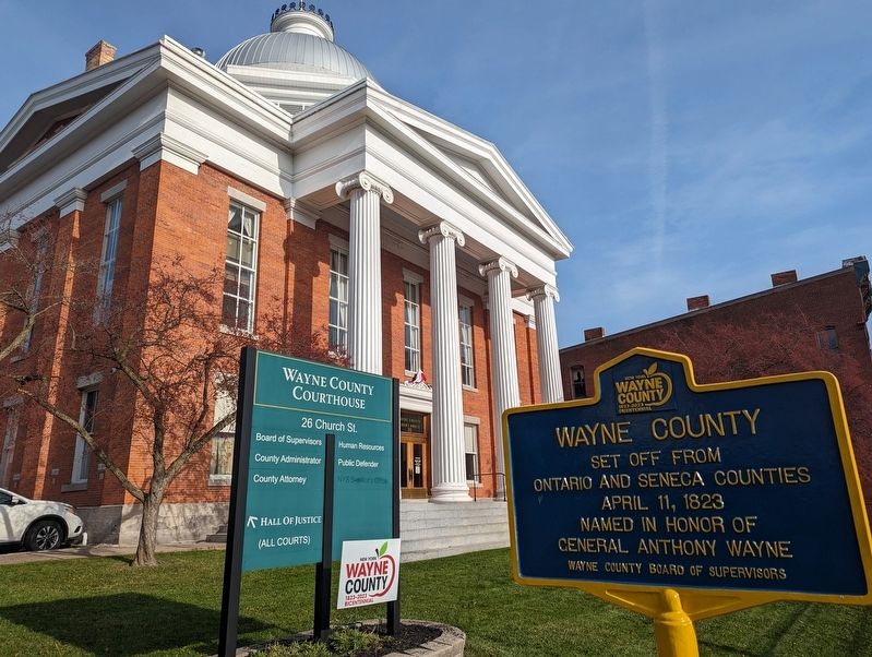 Wayne County Marker with Court House image. Click for full size.