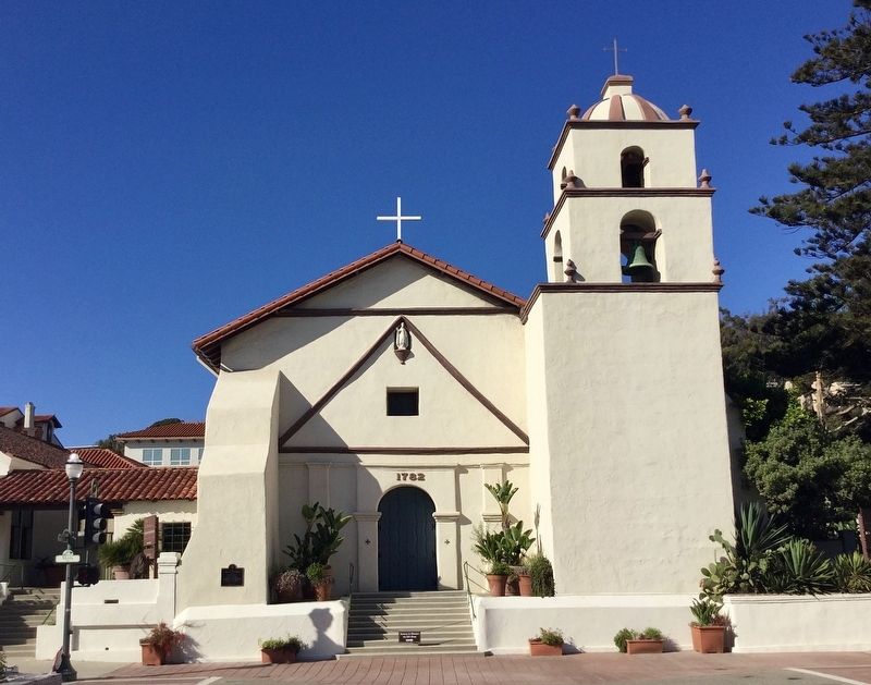 Mission San Buenaventura and Marker image. Click for full size.