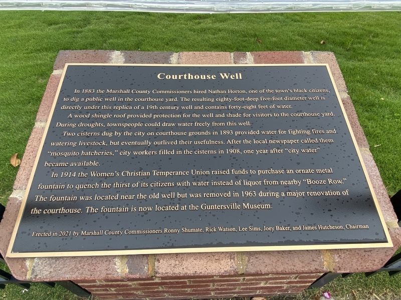 Courthouse Well Marker image. Click for full size.