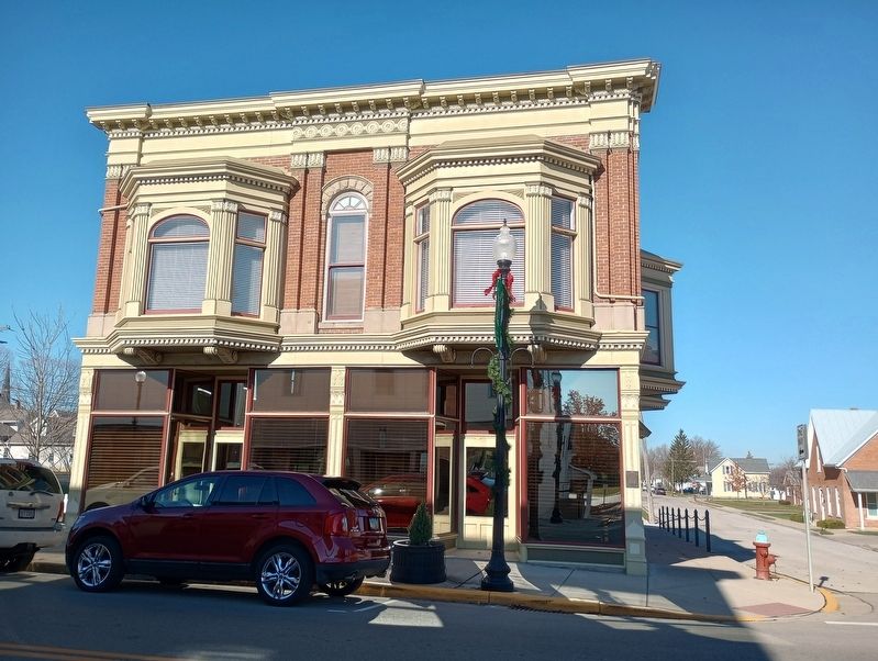 102 West Monroe Street Marker image. Click for full size.