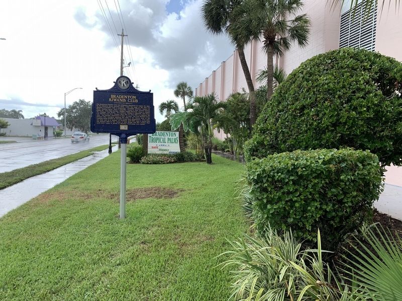 Bradenton Kiwanis Club / Kiwanis Trailer Park Marker image. Click for full size.
