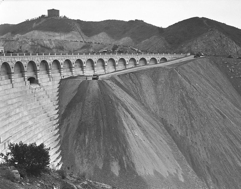 Mulholland Dam - 1933 image. Click for full size.