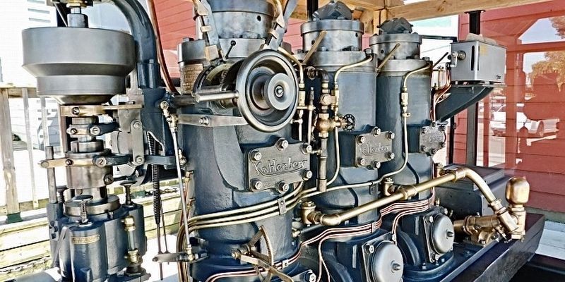 The Kahlenberg Engine displayed at the Port Dover History Museum. image. Click for full size.