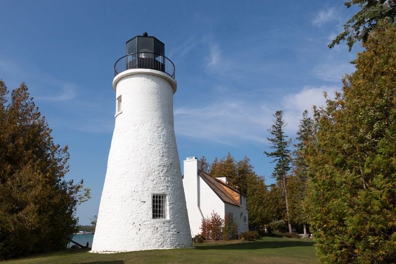 Old Presque Isle Lighthouse image. Click for full size.