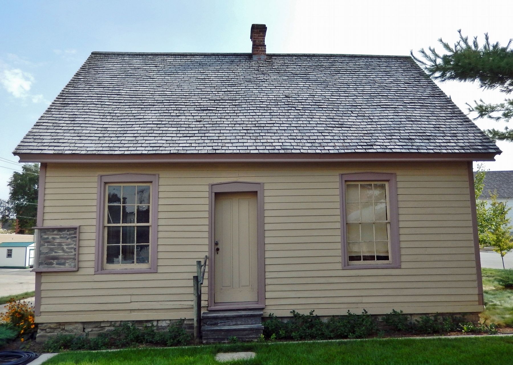 Stovewood House (<i>north/front elevation</i>). Click for full size. Stovewood House (<i>north/front elevation</i>) image. Click for full size.