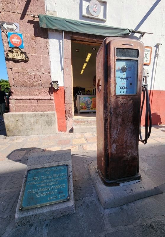 Tellez Delgado Gas Pump and Marker. Click for full size. Tellez Delgado Gas Pump and Marker image. Click for full size.