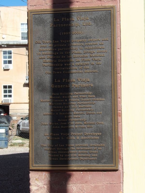 La Plaza Vieja Partnership, Ltd. Marker image. Click for full size.