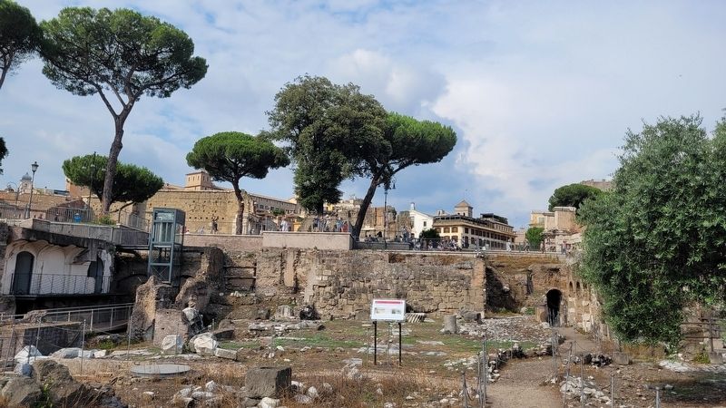The view of the Forum of Nerva and Marker from the pathway image. Click for full size.