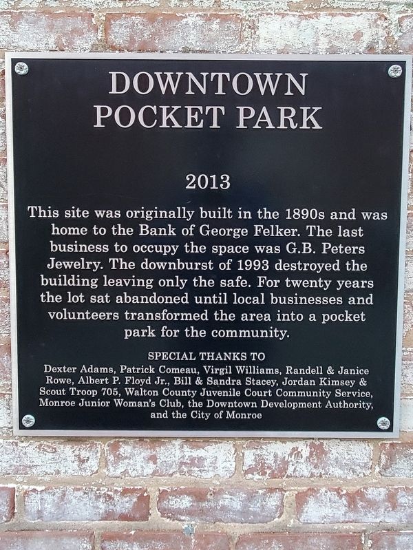 Downtown Pocket Park Marker. Click for full size. Downtown Pocket Park Marker image. Click for full size.