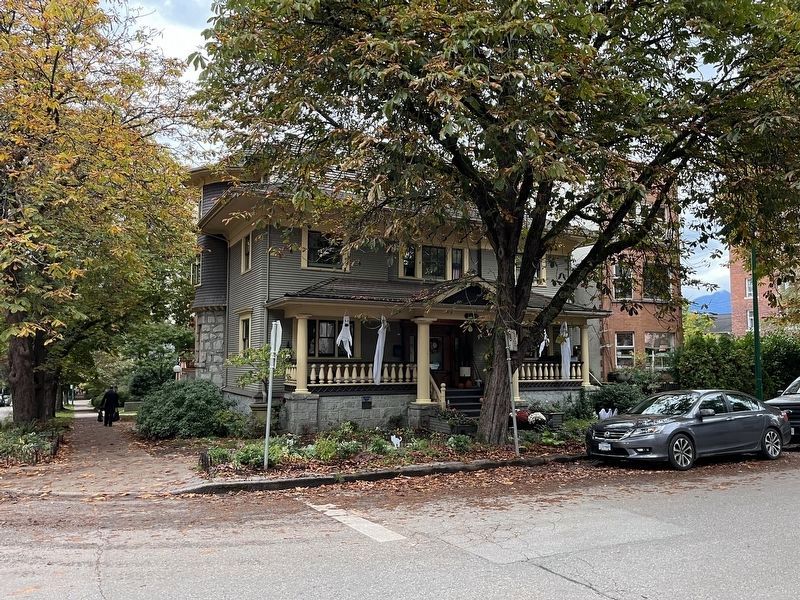 Thomas Fee House and Marker. Click for full size. Thomas Fee House and Marker image. Click for full size.