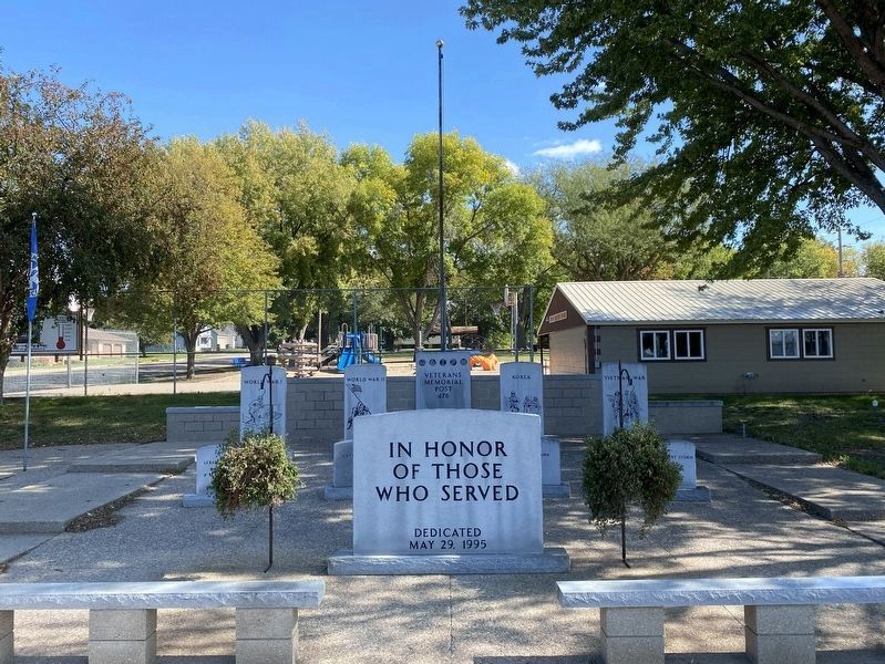 Doon Veterans Memorial image. Click for full size.
