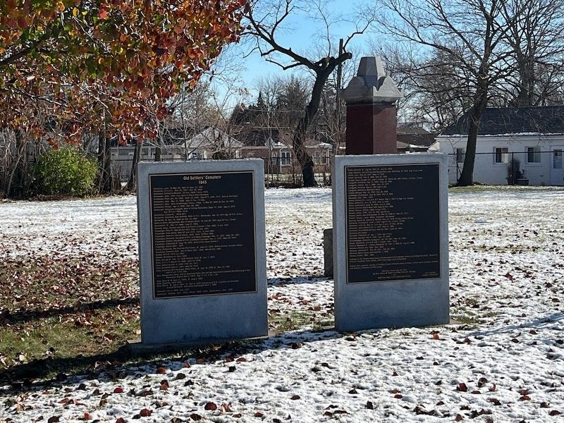 Old Settlers Cemetery markers image. Click for full size.