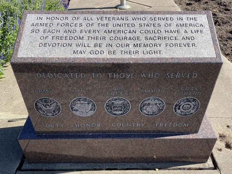 Memory Gardens Veterans Memorial Marker image. Click for full size.