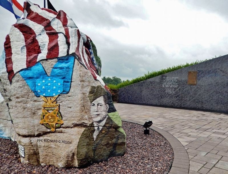 Cape Girardeau Freedom Rock (<i>south side</i>) image. Click for full size.