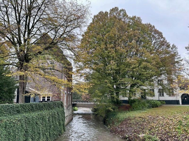 Papiermolen �De Ancker� / �The Anchor� Paper Mill - rear view image. Click for full size.