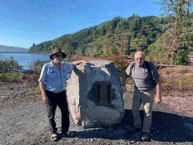 Smith, Jackson & Sublette Umpqua Memorial. Click for full size. Smith, Jackson & Sublette Umpqua Memorial image. Click for full size.