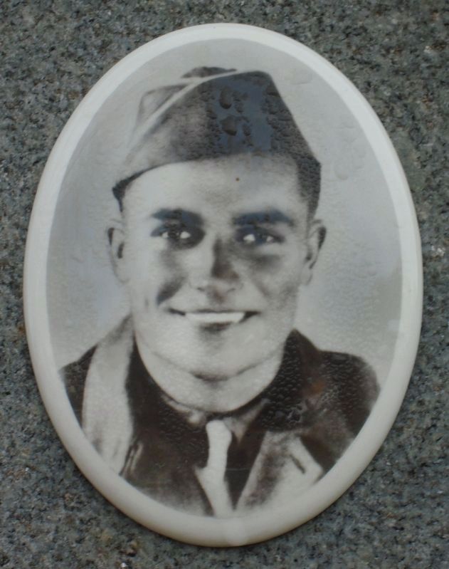 World Wars Memorial - Patsy Verrona image. Click for full size.